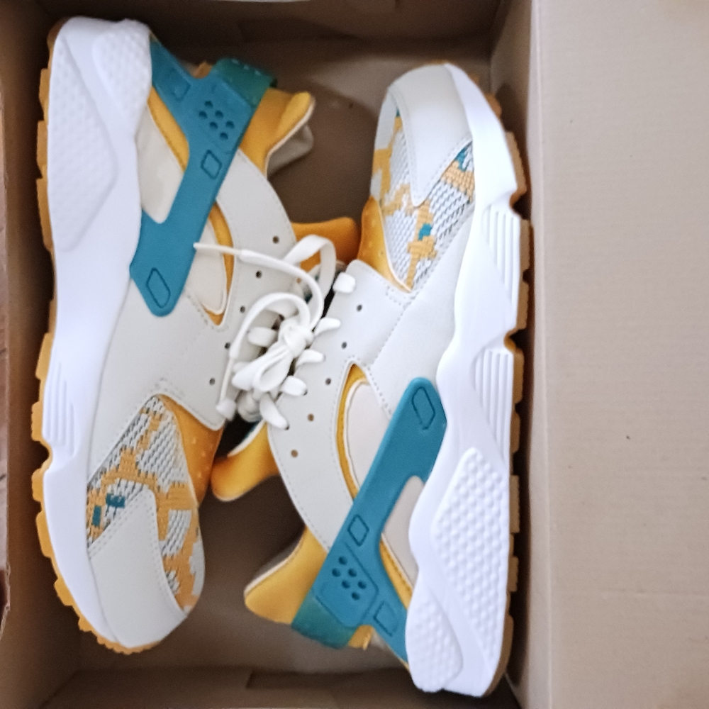 Nike Hurache Run Pa Size11 - image 1